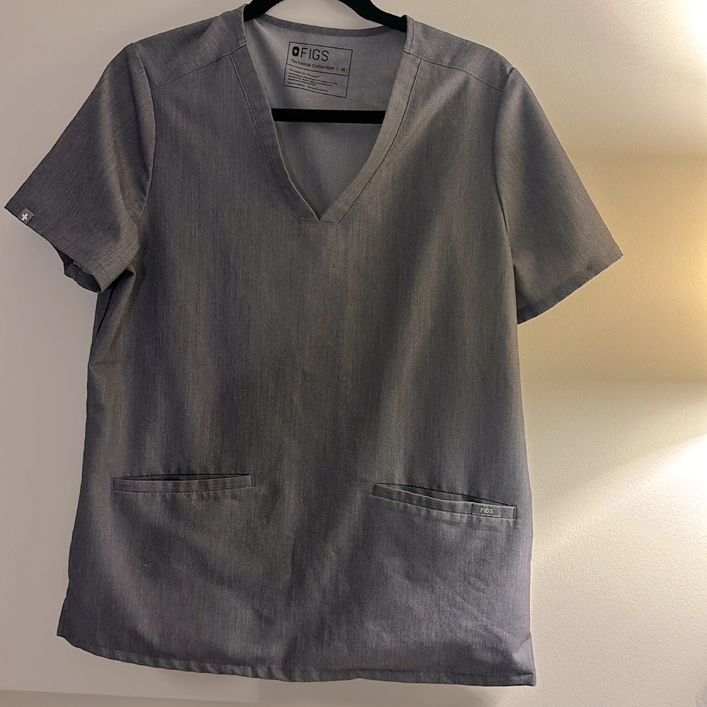 Figs Scrub Top Gray Womens size M